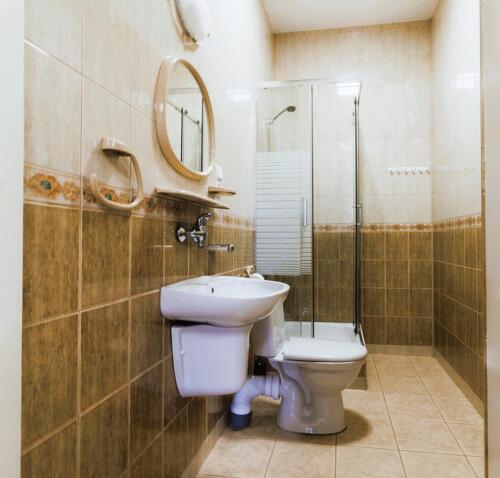 dom-wypoczynkowy-lazienka-2026-02-10-002